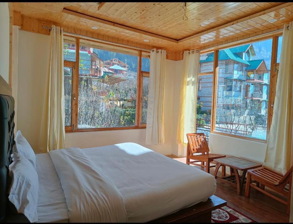 Rajhans Resorts 마날리 외부 사진